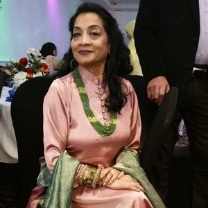 Meet your Posher, Rose